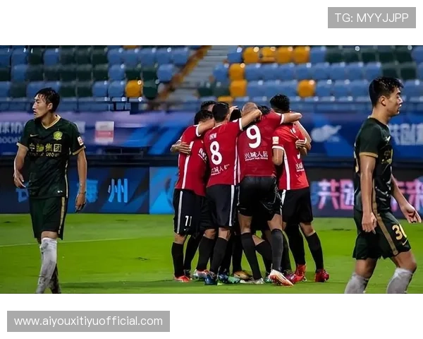 中超俱乐部合约纠纷频发，费南多降薪求职反映市场理性化